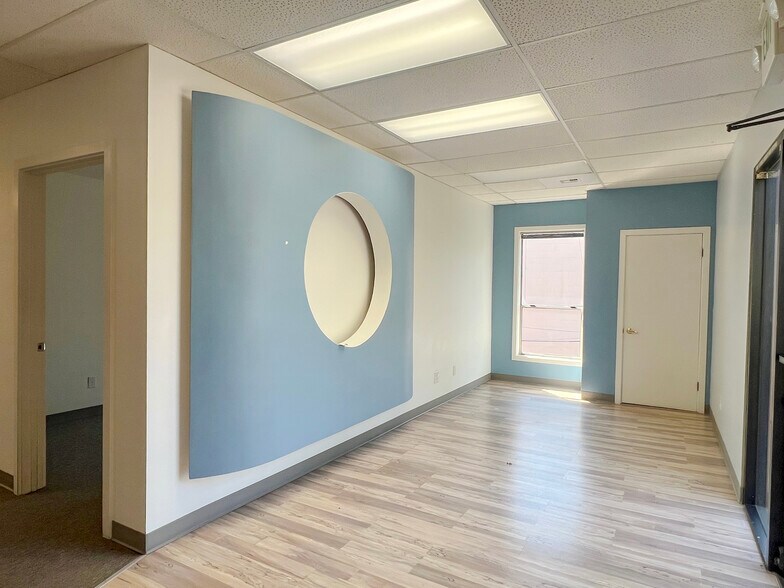 More Photos Of 1003 7th Ave, Kirkland Office Residential For Lease