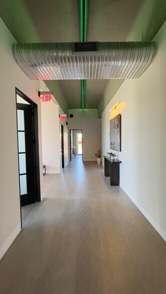 More Photos Of 5628 E Thomas Rd, Phoenix General Retail For Lease