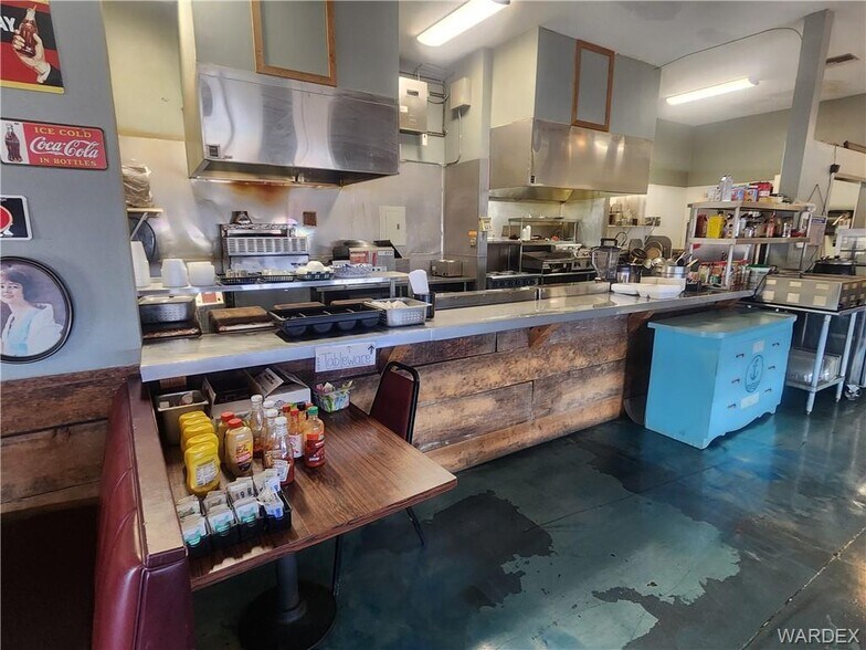 More Photos Of 165 Bradley Bay Dr, Meadview Restaurant For Sale