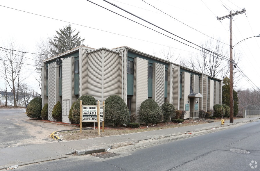 Primary Photo Of 276 Highland Ave, Waterbury Office For Lease