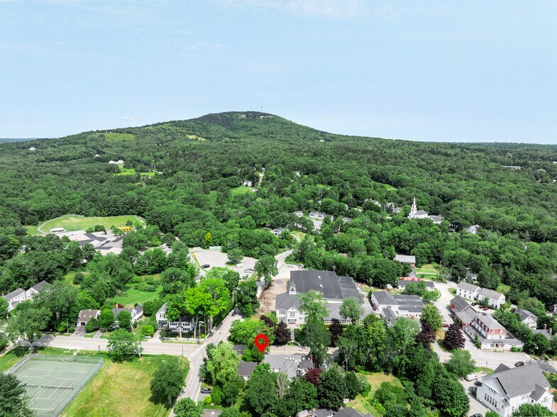More Photos Of 40 Union St, Blue Hill Hospitality For Sale