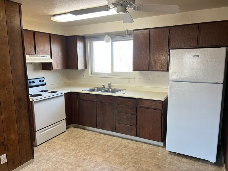 More Photos Of 720 Broyles Ranch Rd, Battle Mountain Apartments For Sale