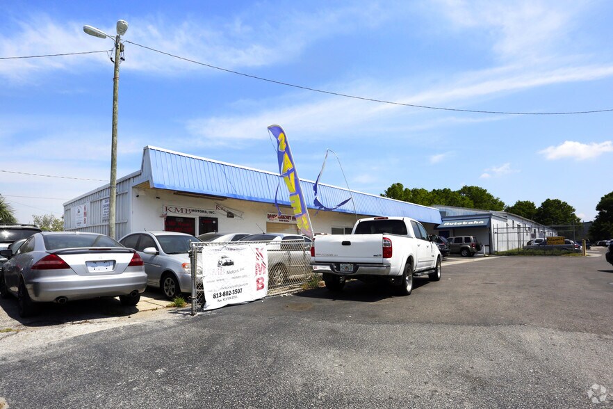 Primary Photo Of 8025 Anderson Rd, Tampa Flex For Lease
