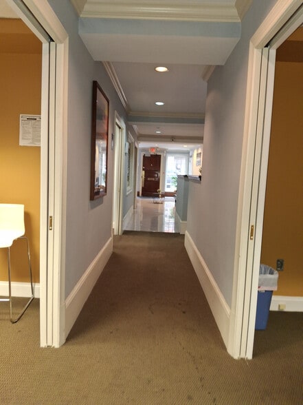 More Photos Of 315 N Charles St, Baltimore Office Residential For Sale
