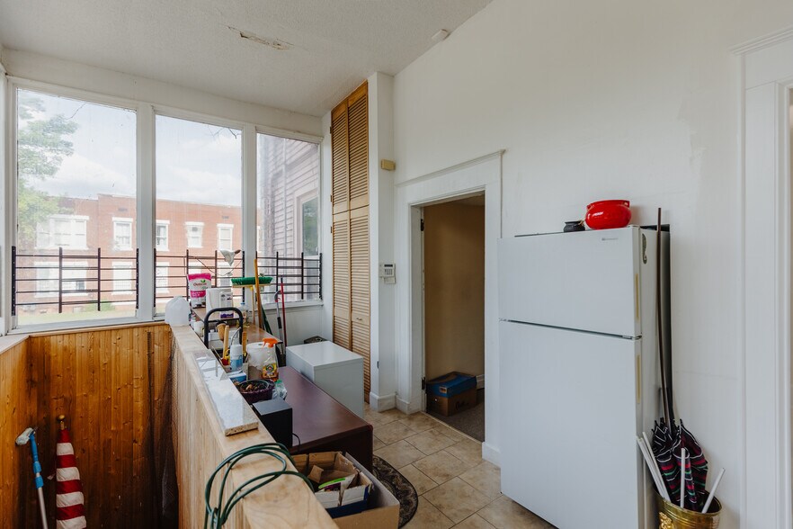 More Photos Of 1448 Madison Ave, Memphis Office For Sale