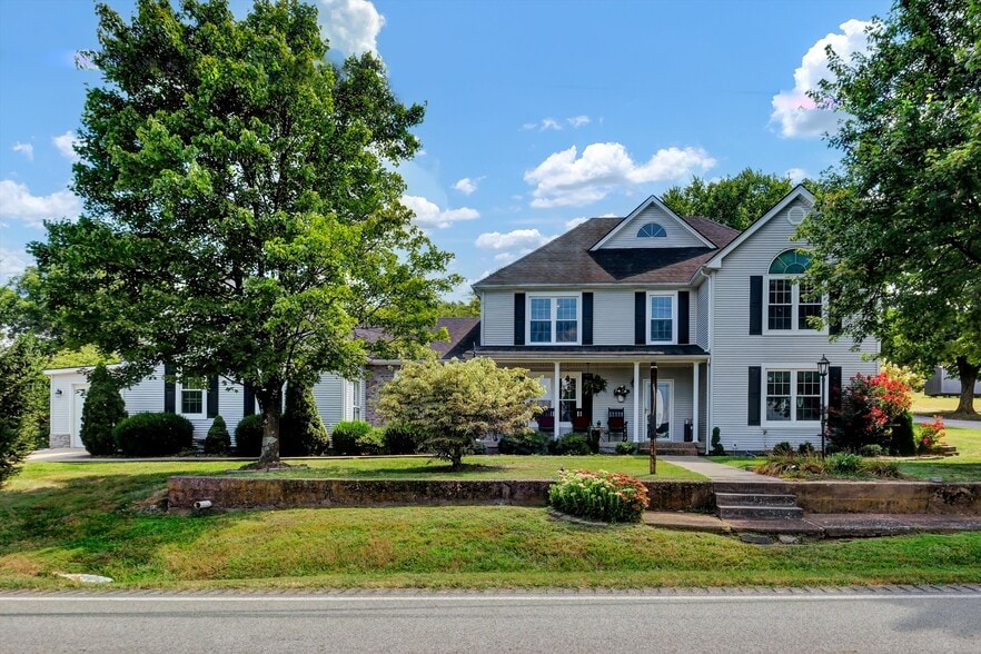 More Photos Of 110 Holy Cross Rd, Loretto Hospitality For Sale