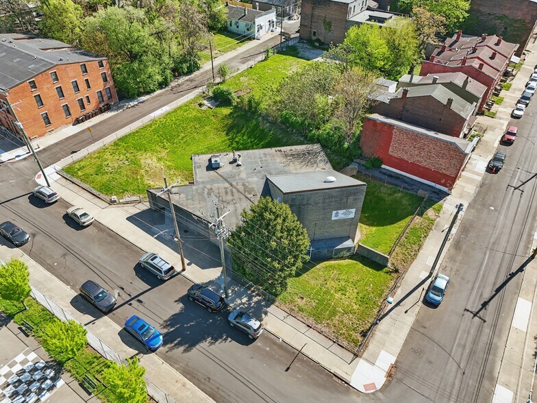 More Photos Of 1708 Baymiller St, Cincinnati Religious Facility For Sale