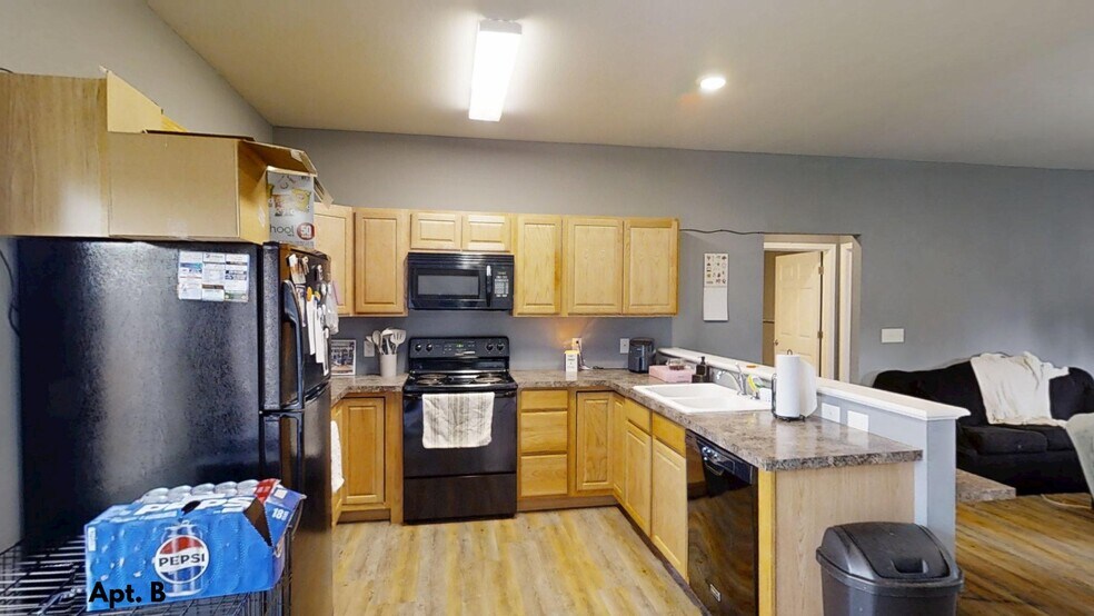 More Photos Of , Kinsley Multifamily For Sale