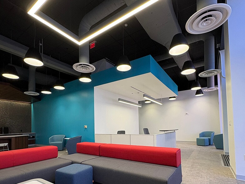 Primary Photo Of 221 N Kansas St, El Paso Office For Lease