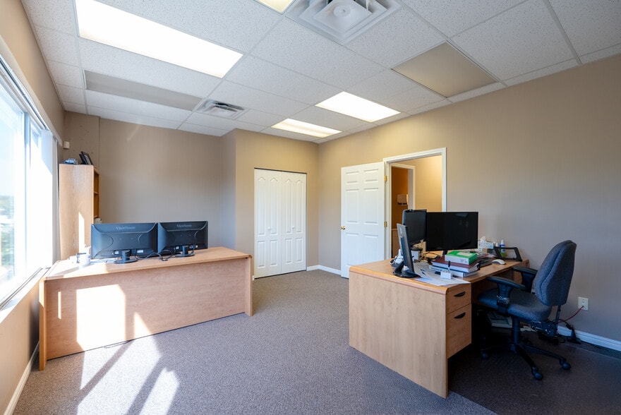 More Photos Of 5492 Production Blvd, Surrey Warehouse For Sale