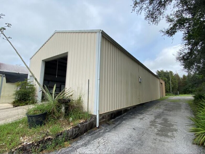 More Photos Of 17936 W Phil C Peters Rd, Winter Garden Garden Center For Sale