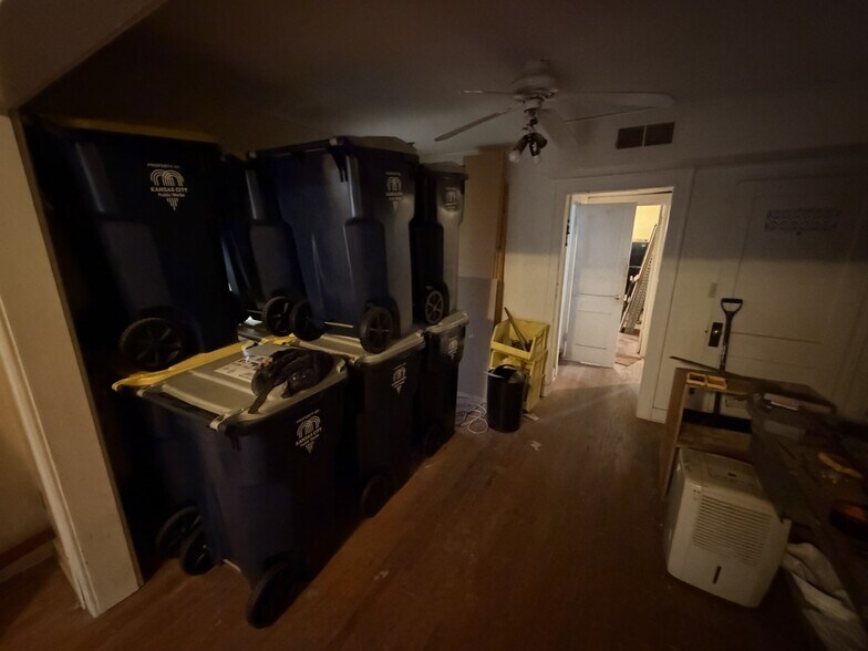 More Photos Of 2734 Charlotte St, Kansas City Apartments For Sale