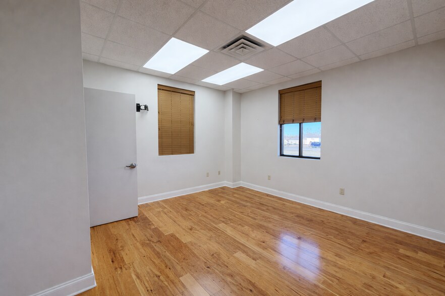 More Photos Of 420 Liberty Park Ct, Flowood Coworking Space