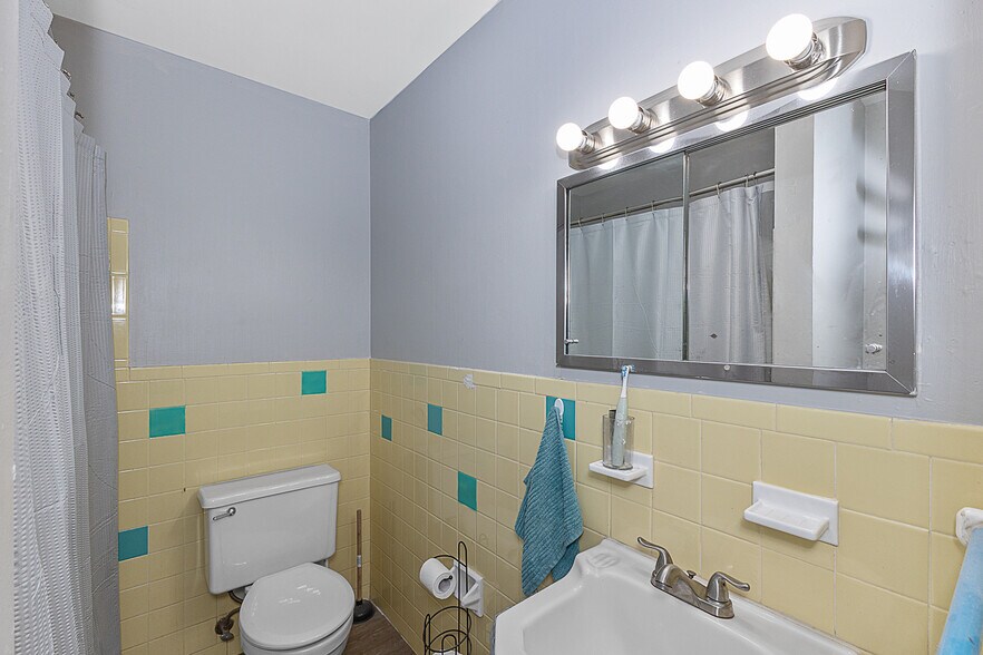 More Photos Of 9481 Reading Rd, Cincinnati Apartments For Sale