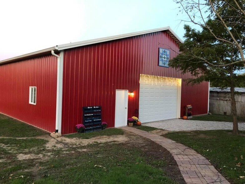 More Photos Of 2705 N US 52, Lebanon Specialty For Lease