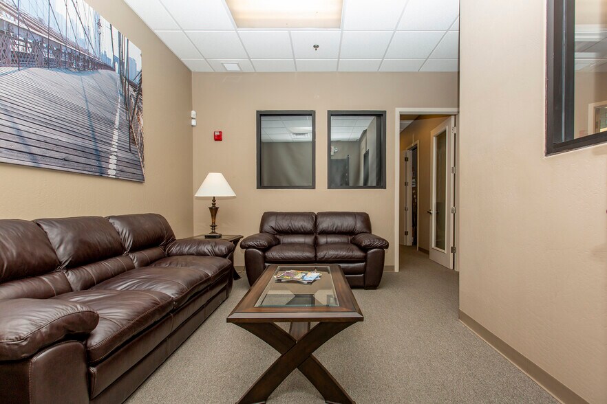 More Photos Of 6752 Inter Cal Way, Prescott Medical For Lease