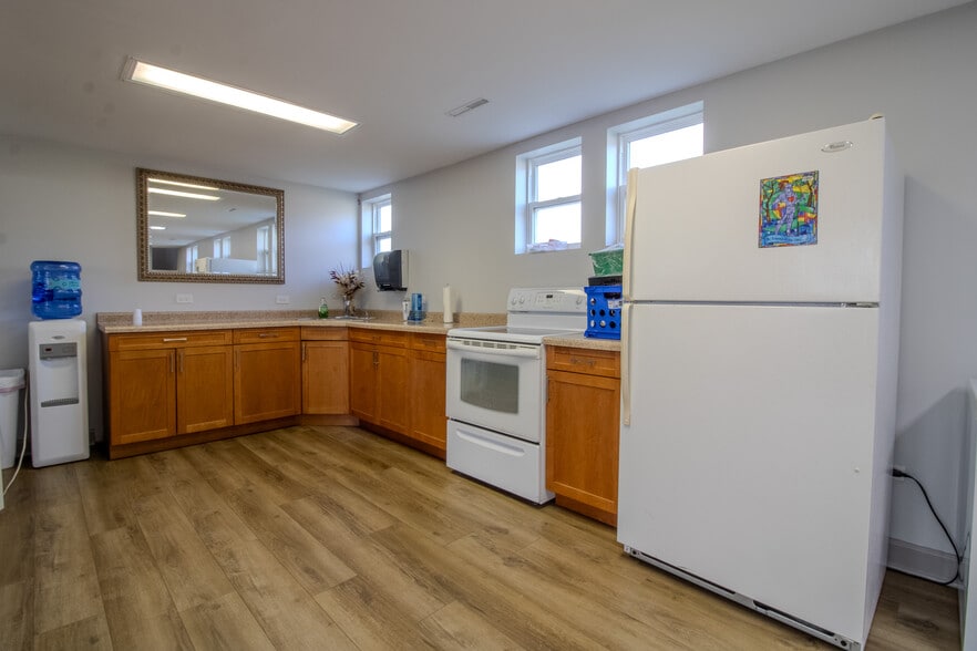 More Photos Of 207 N Prettyman St, Knox Religious Facility For Sale