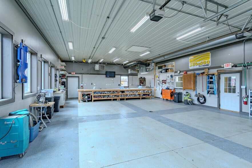 More Photos Of 4243 Back Country Ln, Harshaw Warehouse For Sale