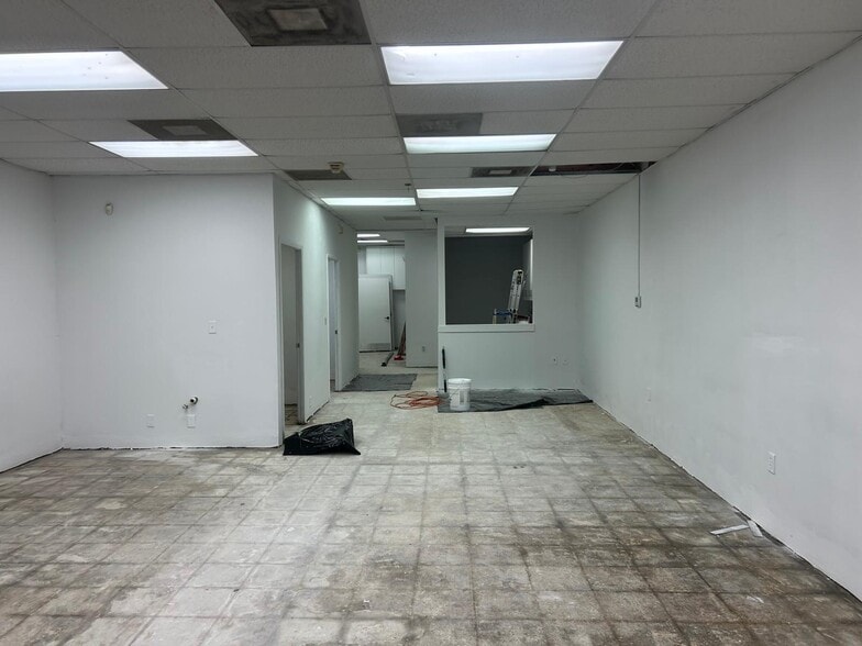 More Photos Of 9360 NW 27th Ave, Miami Freestanding For Lease