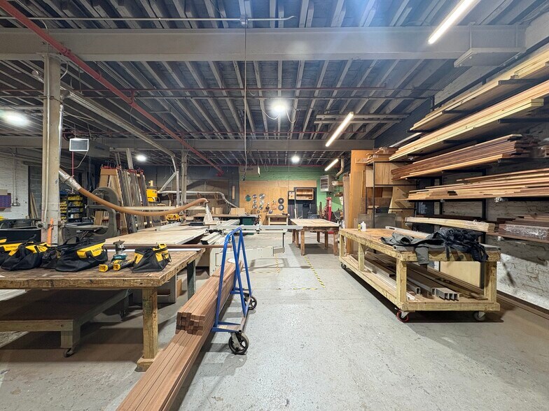 Primary Photo Of 18 Bay St, Brooklyn Flex For Lease