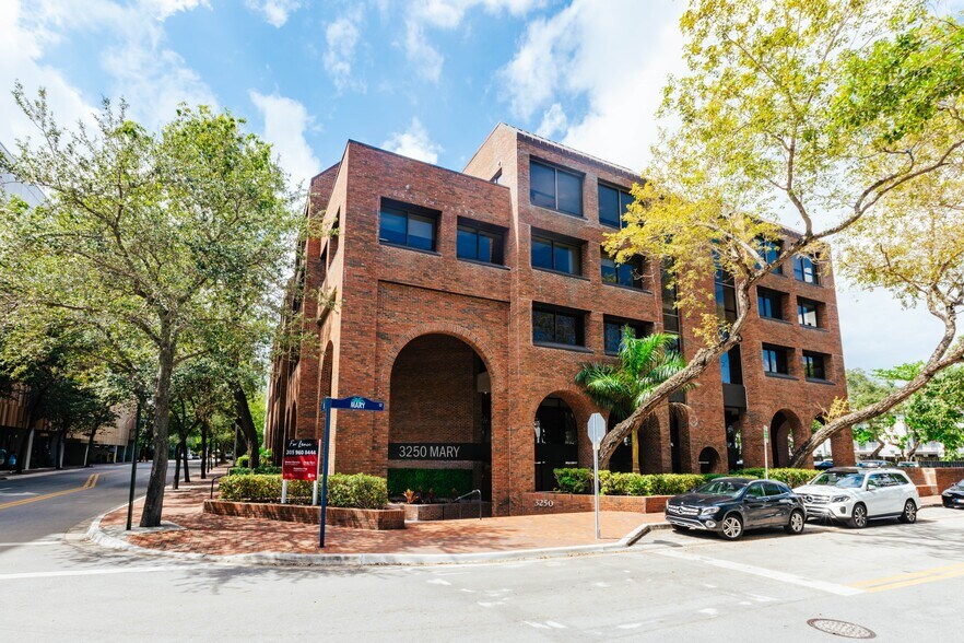 More Photos Of 3250 Mary St, Coconut Grove Office For Lease