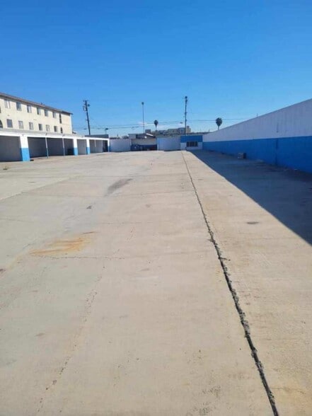 More Photos Of 14127 Kornblum Ave, Hawthorne Land For Lease