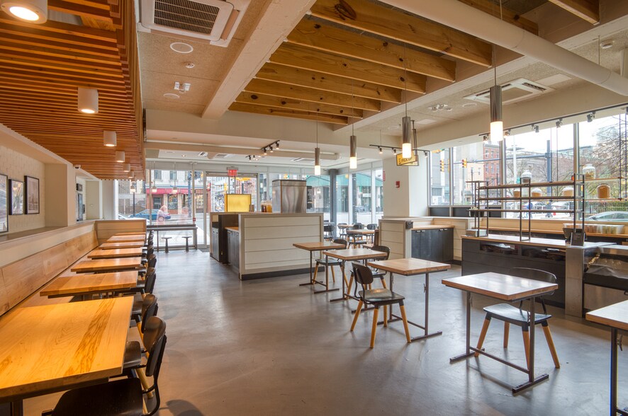 More Photos Of 30 Montgomery St, Jersey City Office For Lease