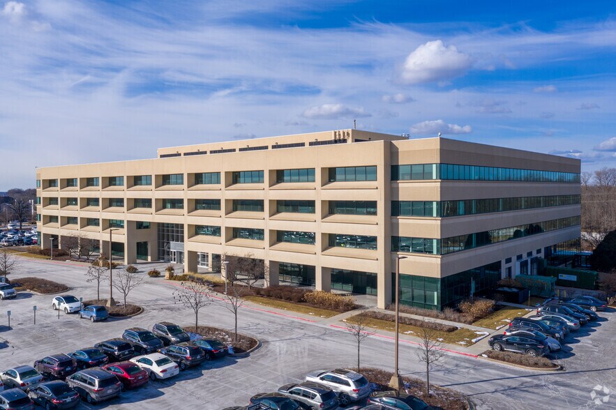 More Photos Of 1100 E Warrenville Rd, Naperville Unknown For Lease