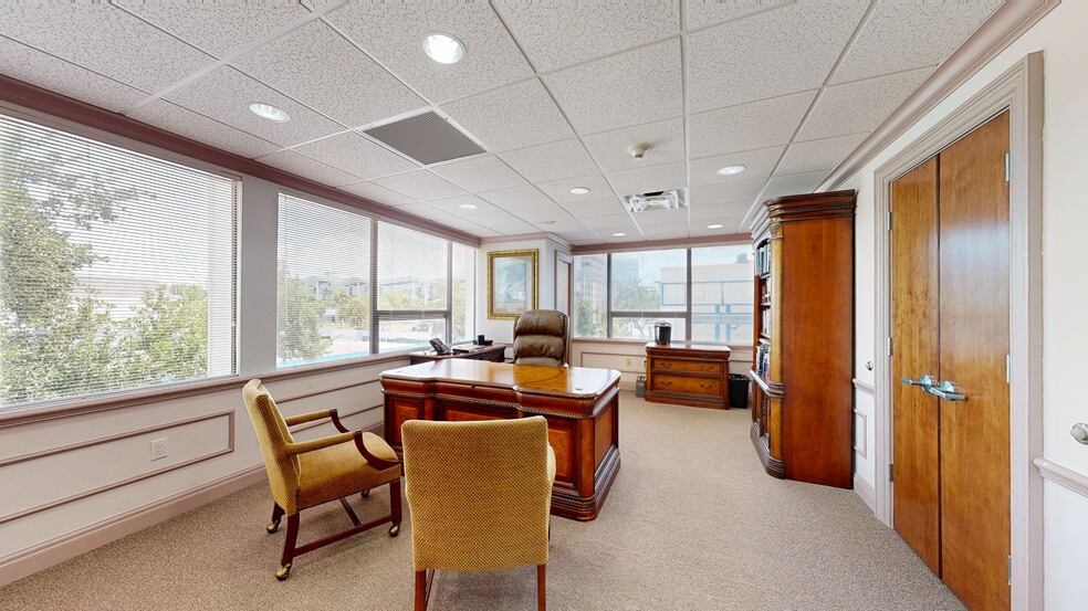 Primary Photo Of 1670 Main St, Sarasota Religious Facility For Sale
