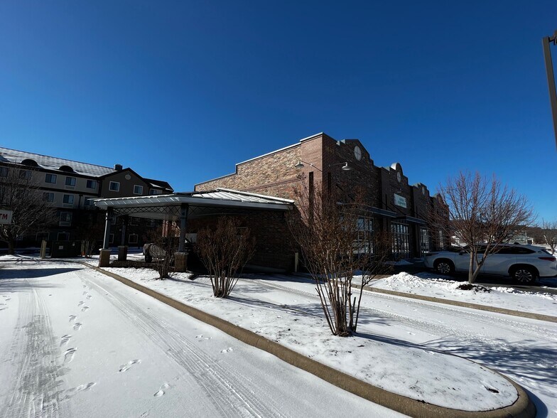 Primary Photo Of 1641 W 15th St, Fayetteville Freestanding For Lease