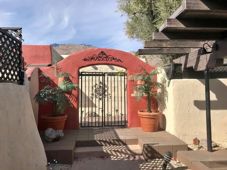 More Photos Of 525 S Thornhill Rd, Palm Springs Apartments For Sale