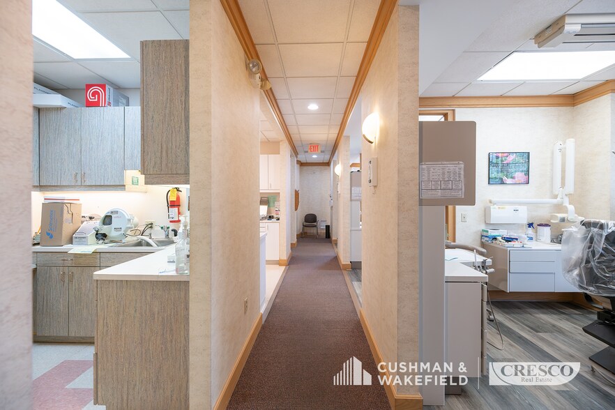 More Photos Of 2775 Bishop Rd, Wickliffe Medical For Sale