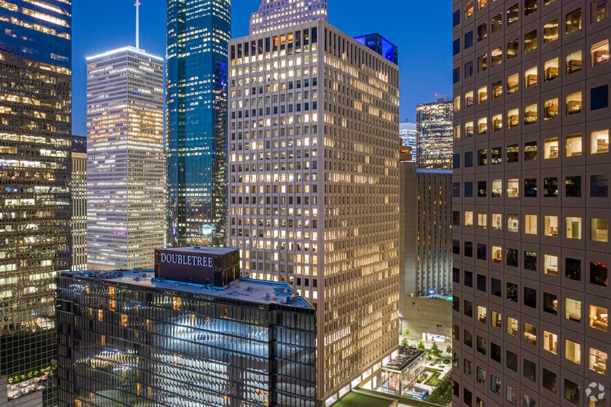 More Photos Of 1200 Smith St, Houston Office For Lease