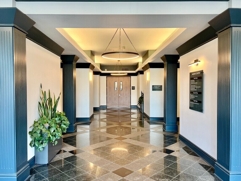 More Photos Of 4200 Truxtun Ave, Bakersfield Office For Lease