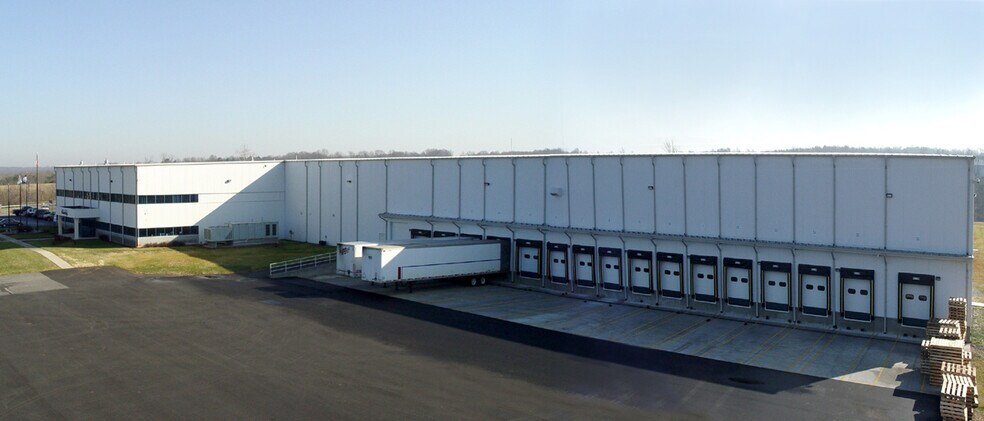 More Photos Of 314 Jefferson Ridge Pky, Lynchburg Distribution For Lease