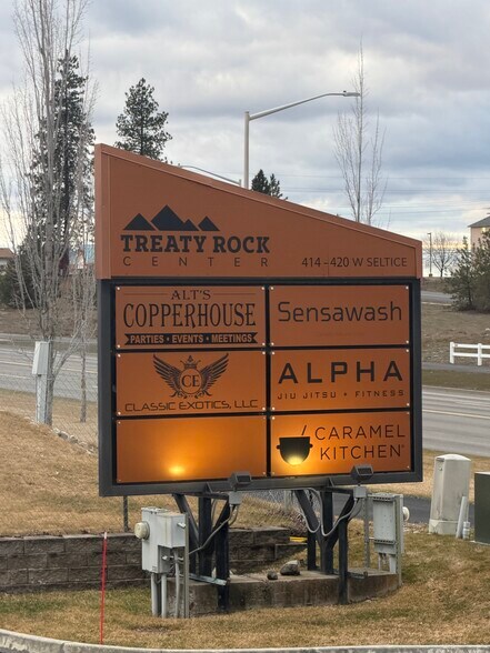 More Photos Of 420 W Seltice Way, Post Falls Auto Repair For Lease