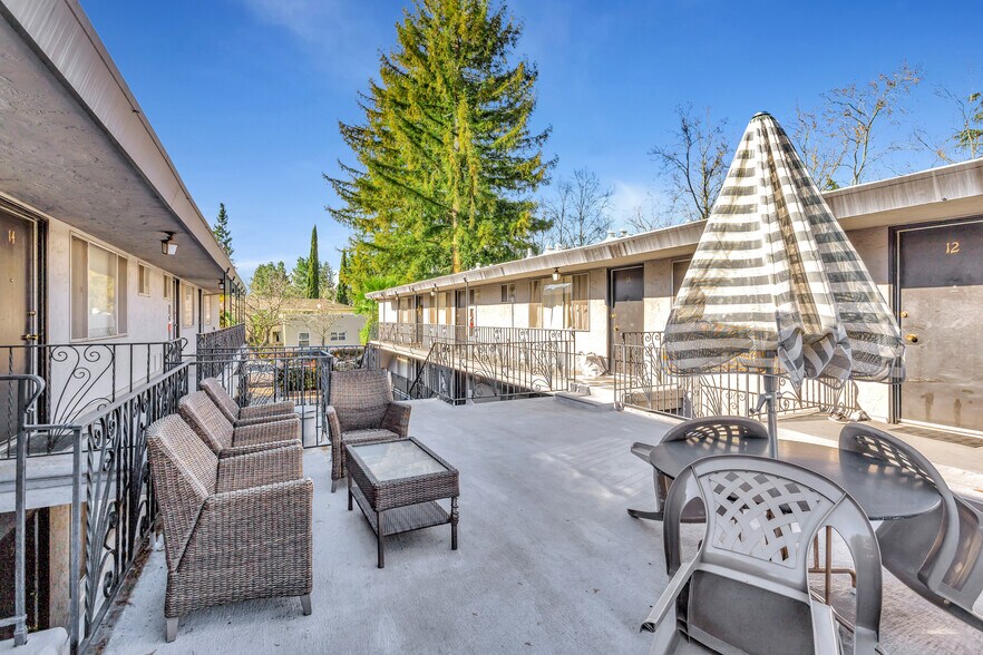 More Photos Of 775 Oak St, Mountain View Apartments For Sale