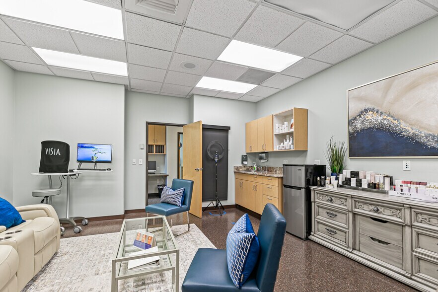 More Photos Of 3144 State St, Medford Healthcare For Lease