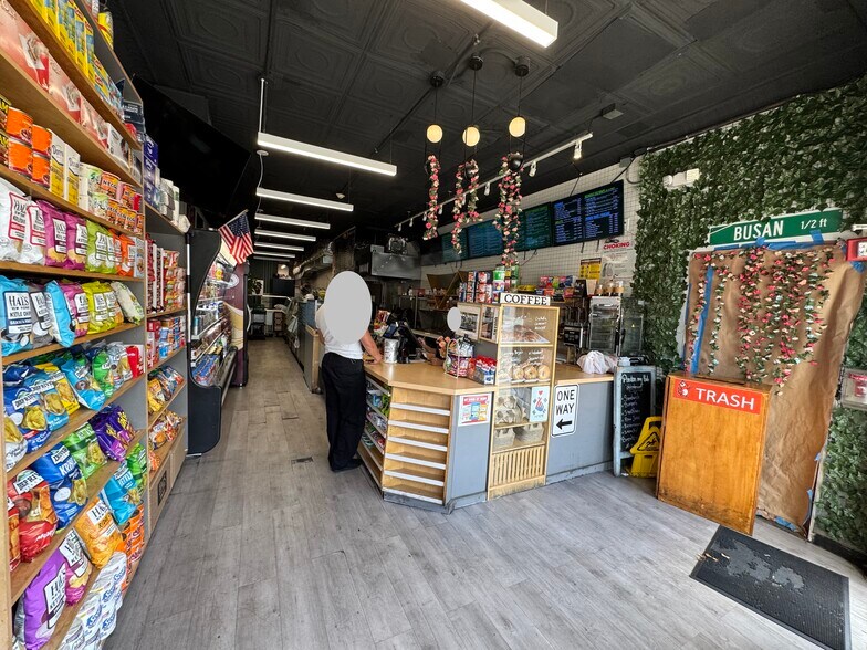 More Photos Of 3933 Bell Blvd, Bayside Storefront For Lease