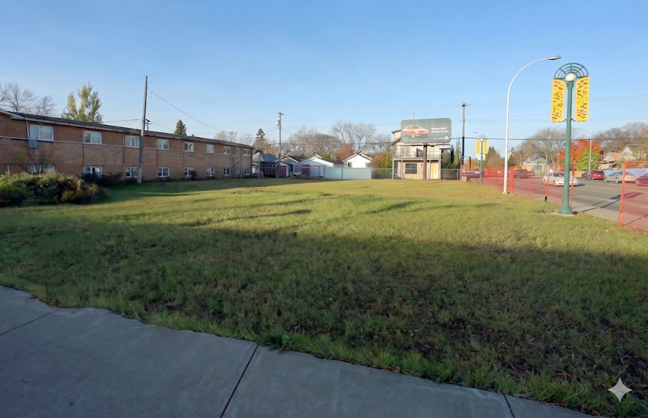 More Photos Of 11042 124th St NW, Edmonton Land For Sale