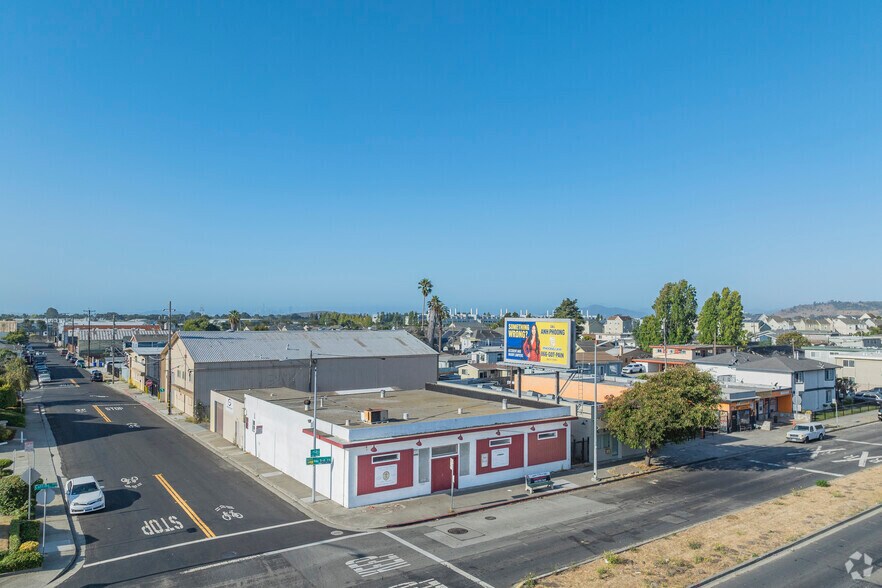 More Photos Of 3040 Cutting Blvd, Richmond General Retail For Sale