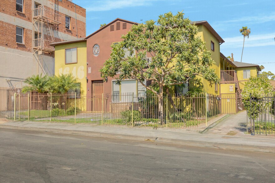 More Photos Of 1646 N Harvard Blvd, Los Angeles Apartments For Sale