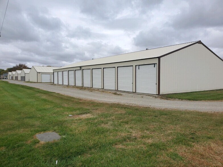 More Photos Of 301 E Rezin Ave, Albert Lea Self Storage For Sale