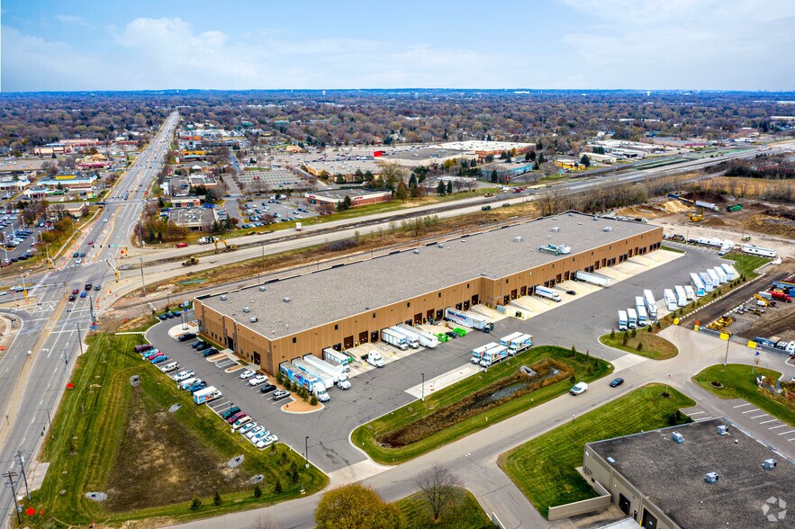 More Photos Of 8201 Brooklyn Blvd, Brooklyn Park Warehouse For Lease