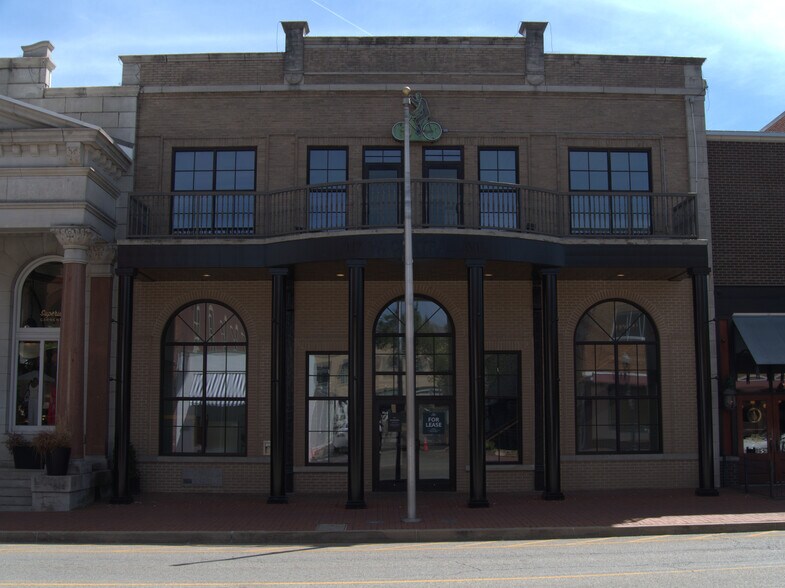Primary Photo Of 117 W Central Ave, Bentonville Storefront Retail Office For Lease