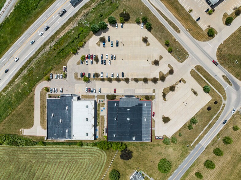 More Photos Of 2301 Jones Blvd, Coralville Medical For Lease