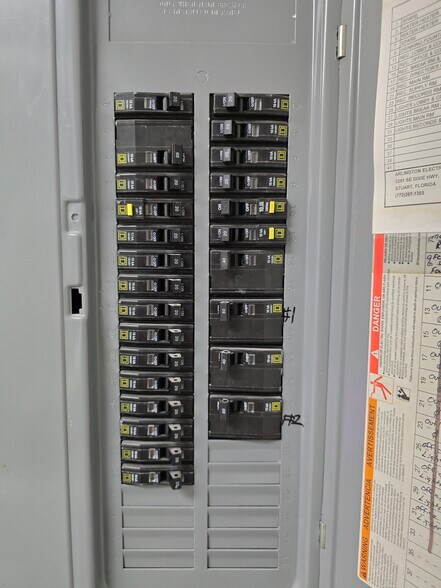 More Photos Of 1201 N Parrott Ave, Okeechobee Medical For Sale