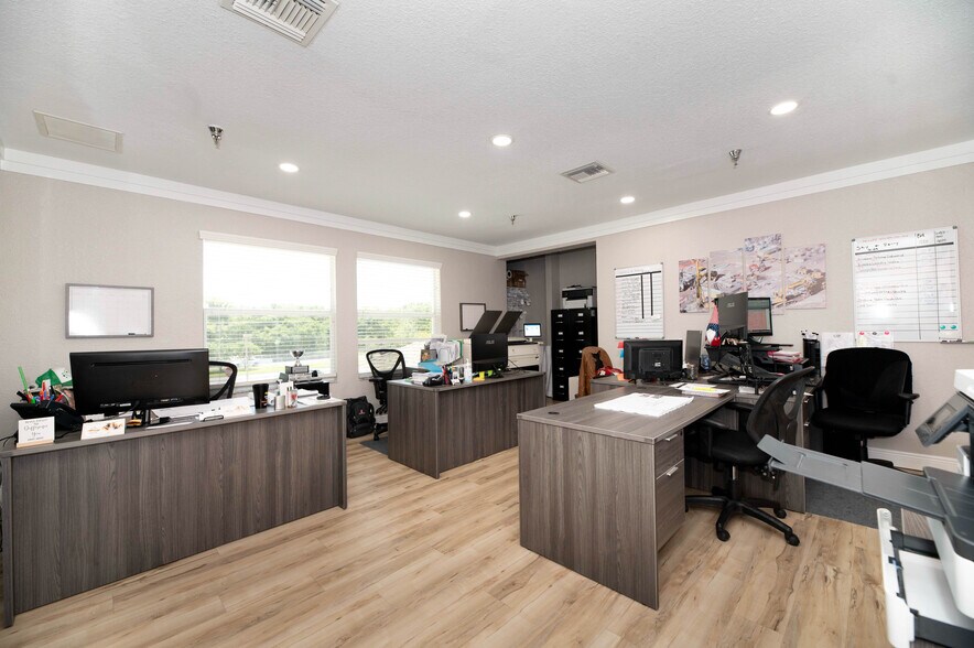More Photos Of 531 S SR 434, Altamonte Springs Office For Sale