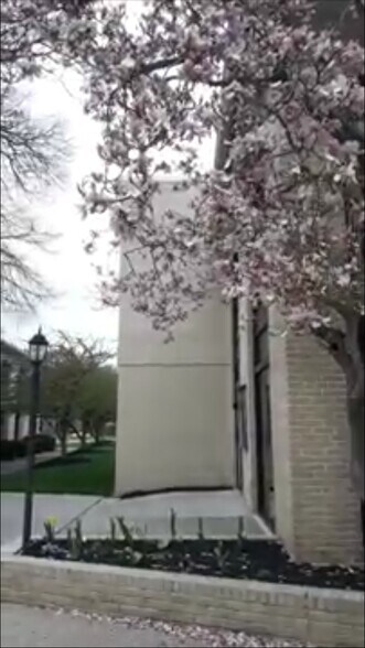 More Photos Of 3040 Riverside Dr, Upper Arlington Office For Lease