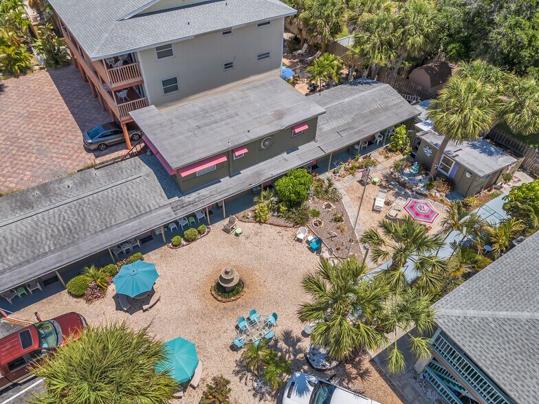 More Photos Of 1803 Gulf Blvd, Indian Rocks Beach Hotel For Sale
